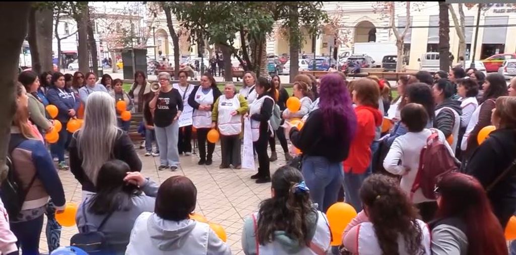 MANIPULADORAS PARO