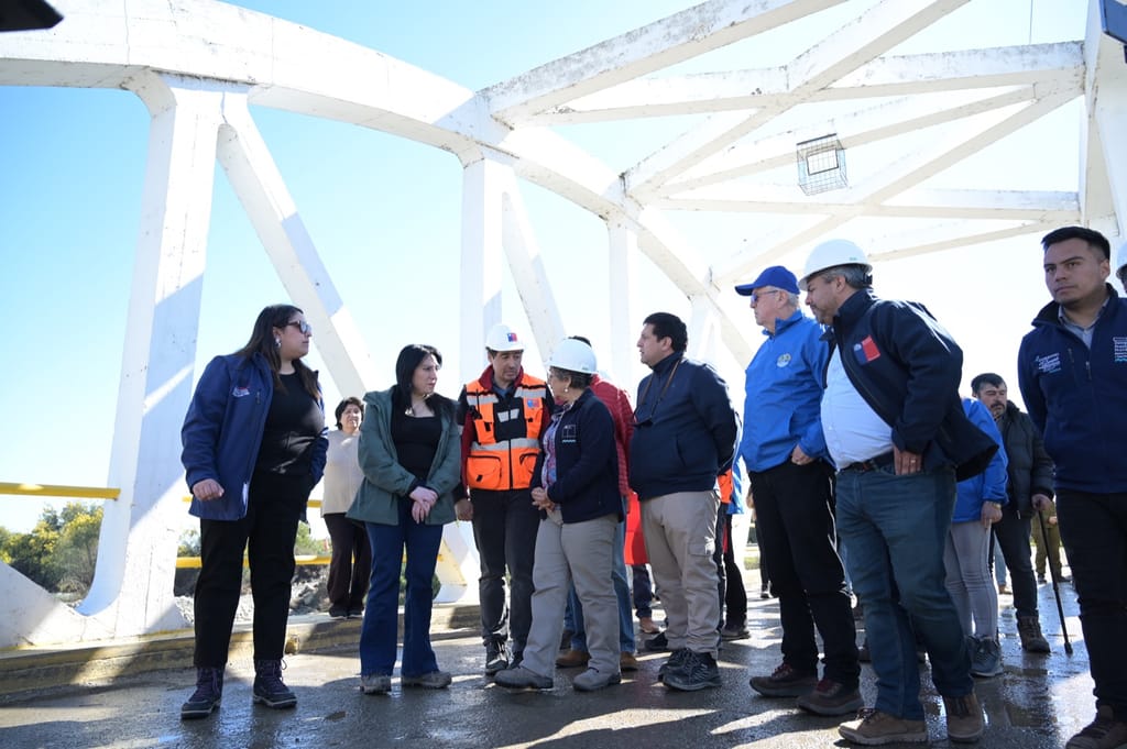 Ministra de Obras Públicas destaca la reparación del Puente Tres Arcos Ministra de Obras Públicas destaca la reparación del Puente Tres Arcos