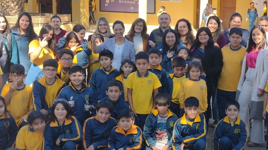 MINEDUC extiende Programa “Comunidades Educativas Protegidas” a Linares, Curicó y Talca MINEDUC extiende Programa “Comunidades Educativas Protegidas” a Linares, Curicó y Talca