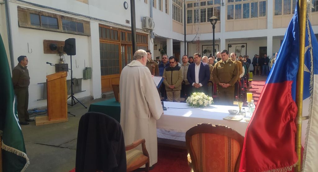 Este miércoles se realizó la misa en memoria del suboficial mayor Carlos Retamal en Linares Este miércoles se realizó la misa en memoria del suboficial mayor Carlos Retamal en Linares