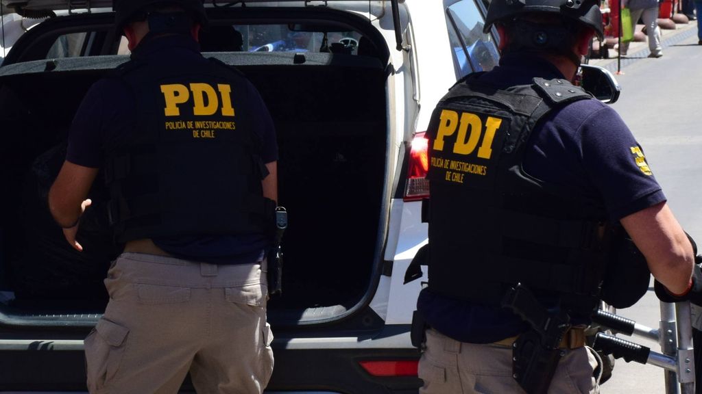 PDI detuvo en Parral y Linares a dos personas por infracción a la Ley de drogas PDI detuvo en Parral y Linares a dos personas por infracción a la Ley de drogas