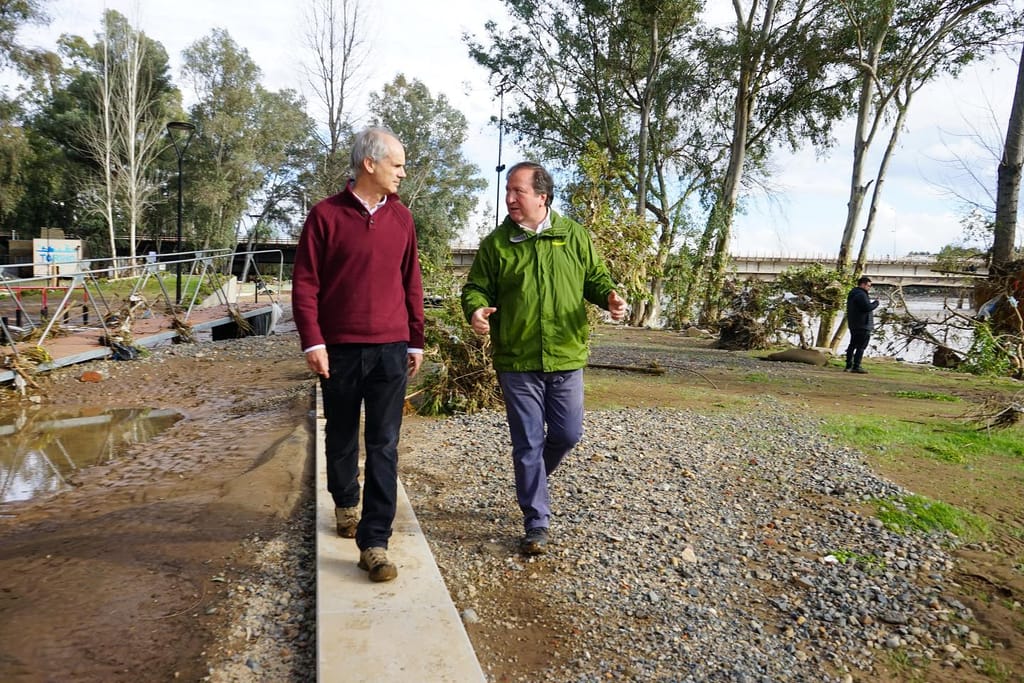 Senador Rodrigo Galilea se reúne con el alcalde de Talca para recorrer la ciudad Senador Rodrigo Galilea se reúne con el alcalde de Talca para recorrer la ciudad