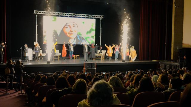 Organización mil mujeres Organización mil mujeres