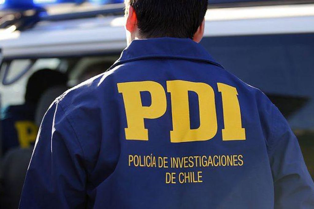 PDI Linares detiene en flagrancia a dos sujetos por estafas PDI Linares detiene en flagrancia a dos sujetos por estafas