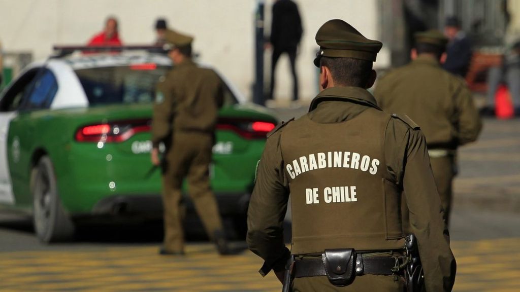 Carabineros de Longaví detuvo a una pareja por infracción a la Ley de Aduanas Carabineros de Longaví detuvo a una pareja por infracción a la Ley de Aduanas