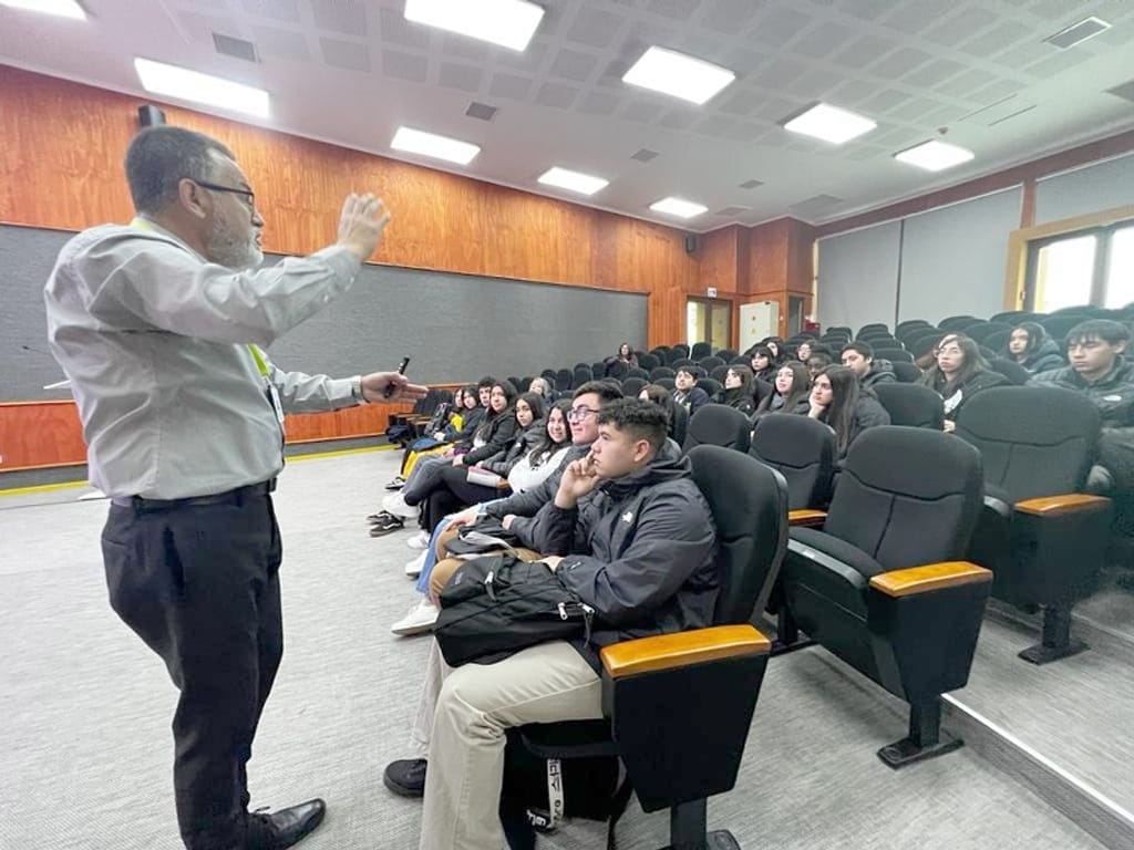 En Linares se preparan las iniciativas de innovación en CFT del Maule En Linares se preparan las iniciativas de innovación en CFT del Maule