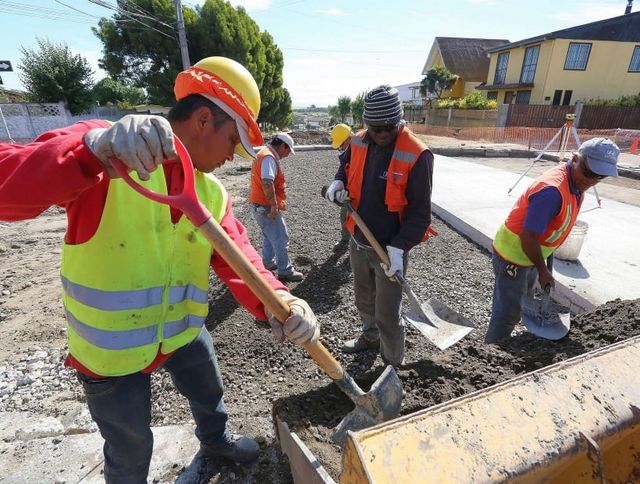 gente trabajando