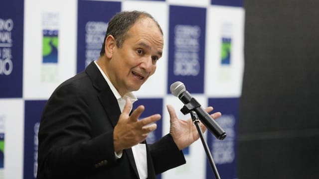 Gobernador-Rodrigo-Díaz