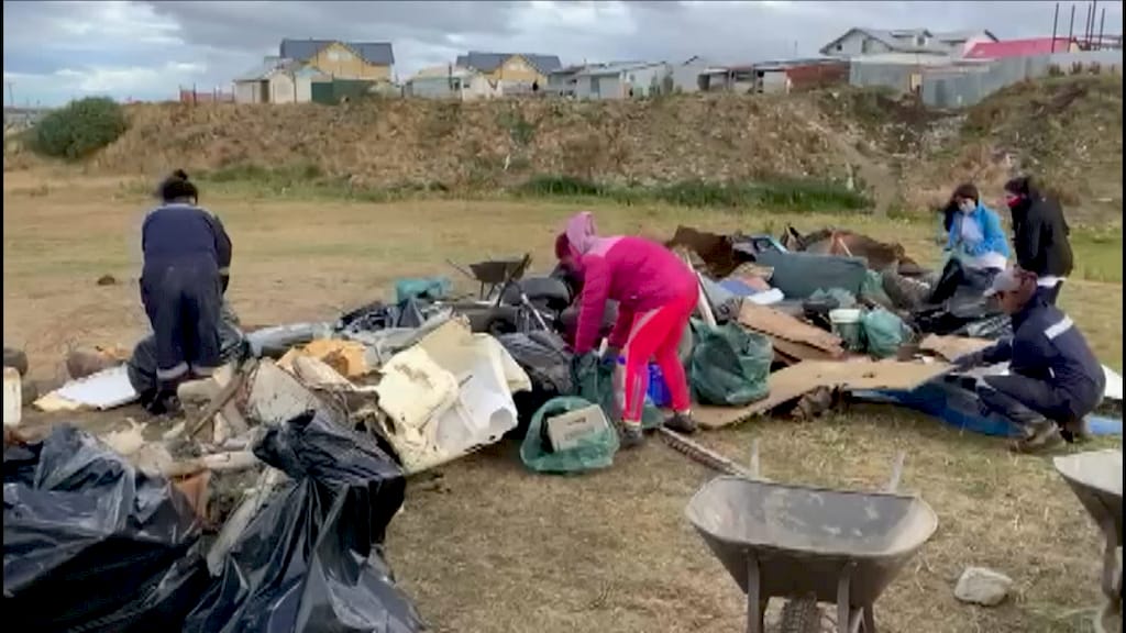 limpieza basura estero