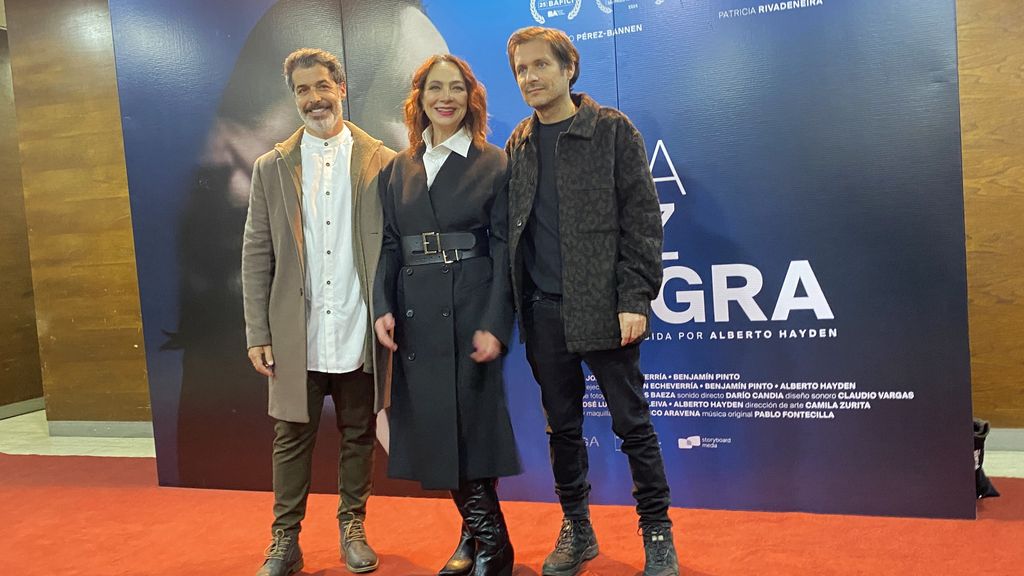 una luz negra foto una luz negra foto