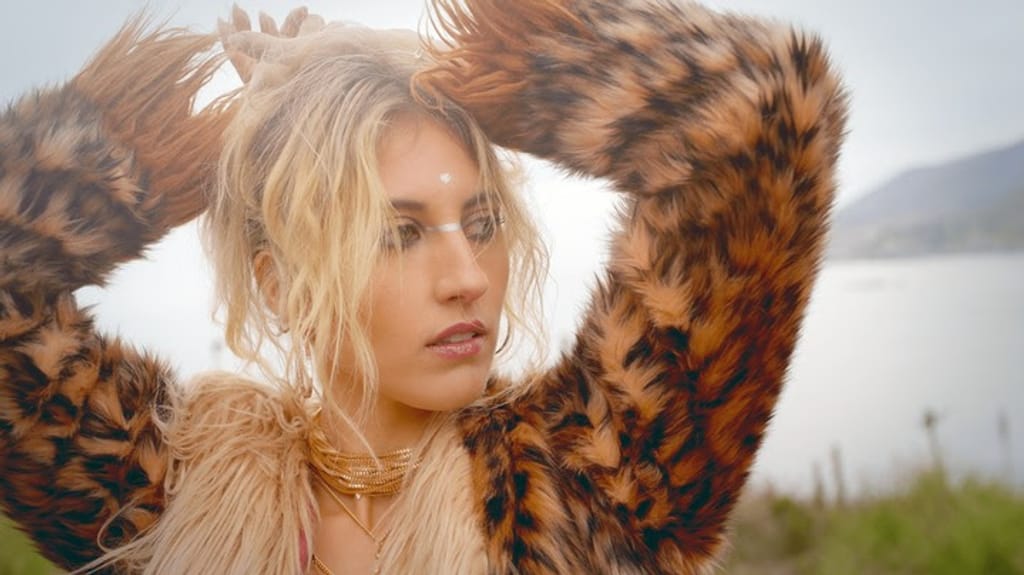 Luna Marinetti Luna Marinetti