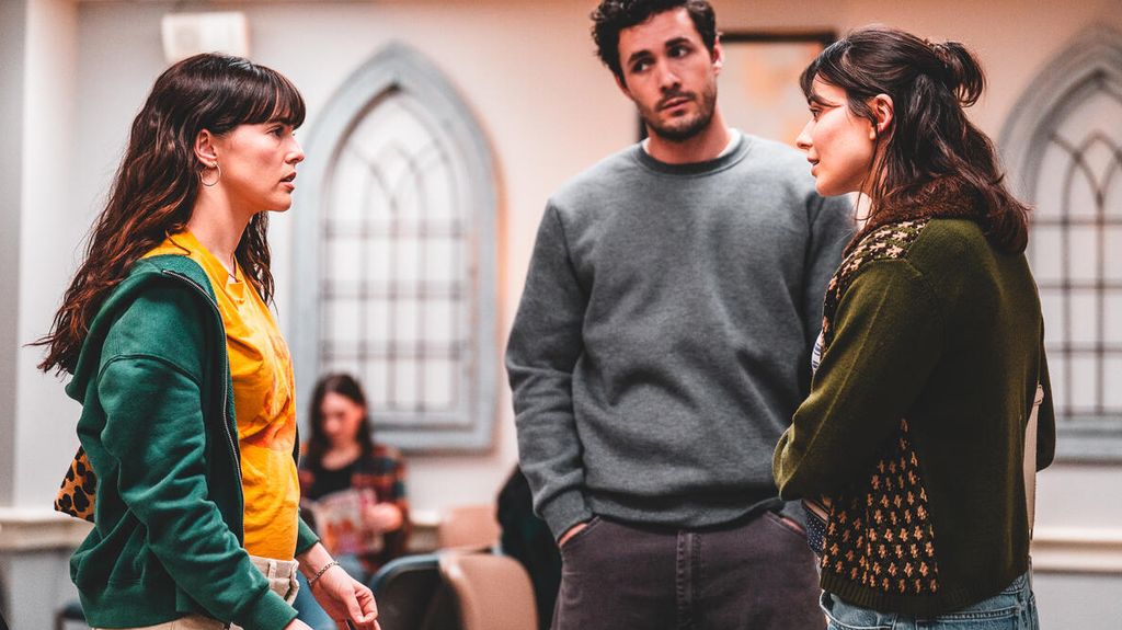 012824-ThreesACrowd-DoctorsOffice-5 (1)