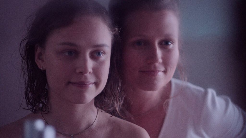 Valeria viene a casarse Valeria viene a casarse