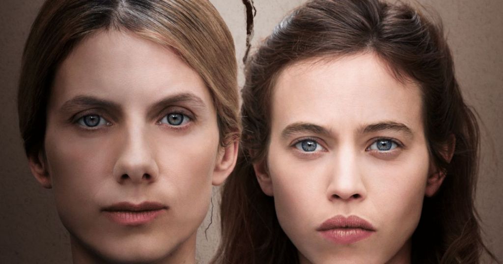 Le-Bal-des-Folles Le-Bal-des-Folles