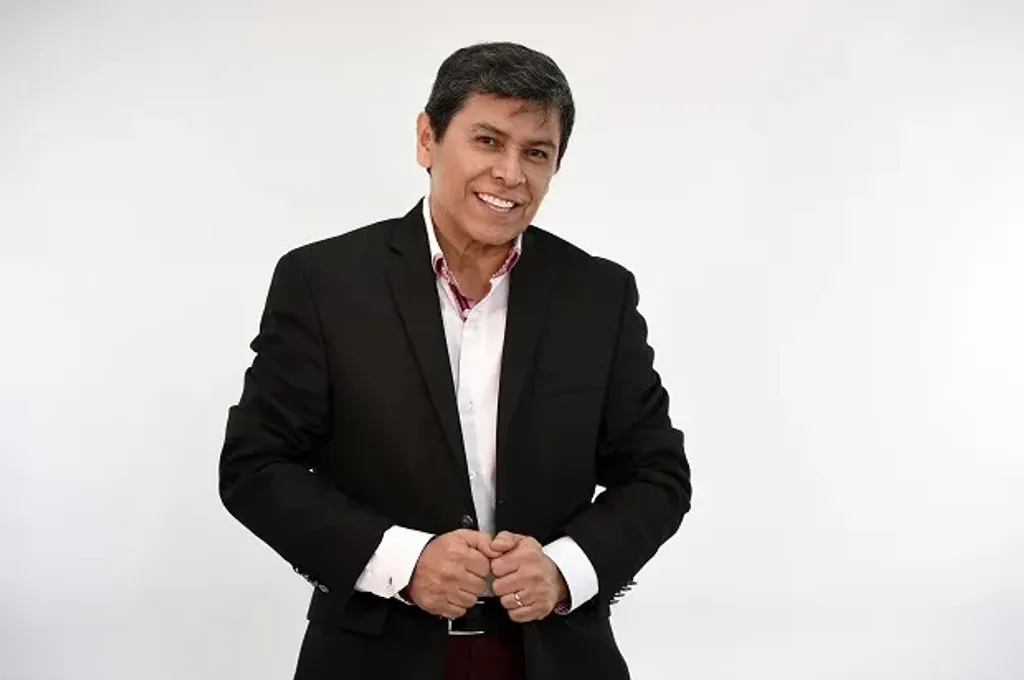 Álvaro Torres Álvaro Torres