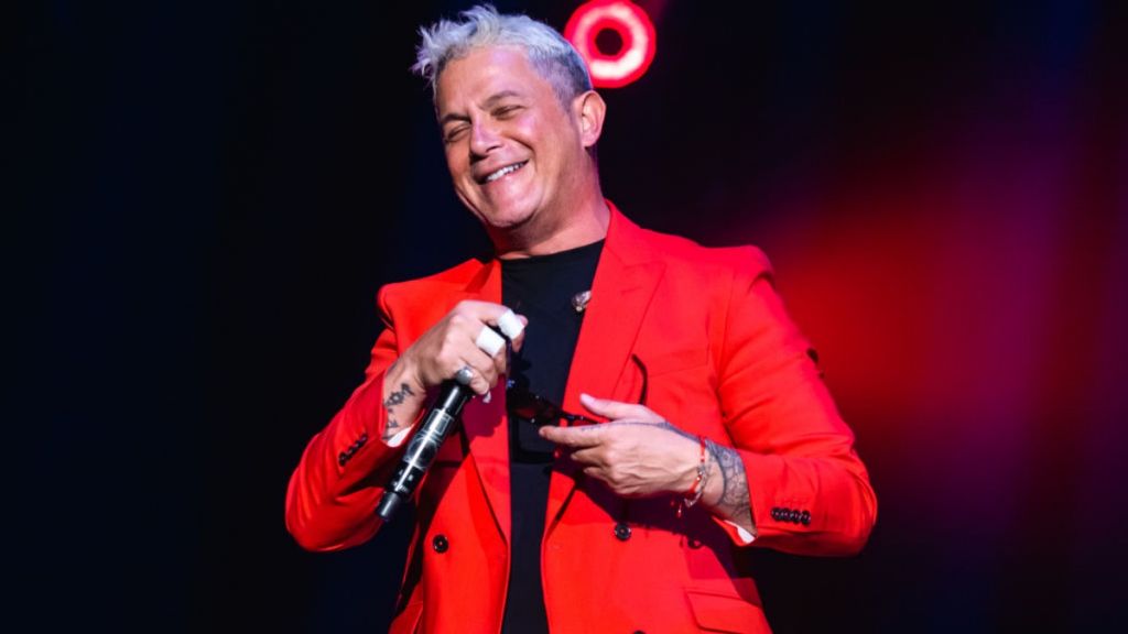 Alejandro-Sanz Alejandro-Sanz