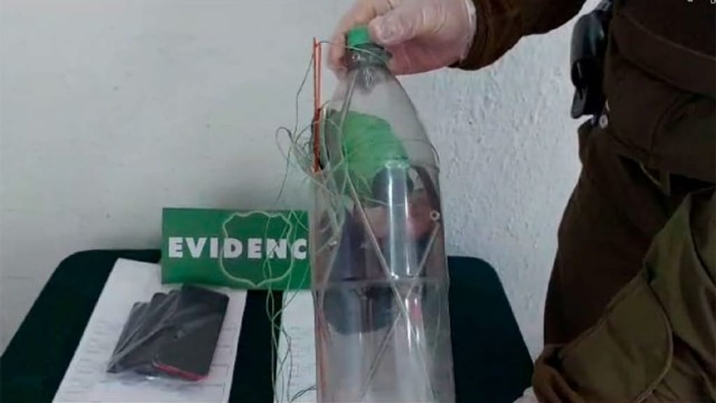 Carabineros detiene a sujeto por intentar lanzar celulares a la cárcel Carabineros detiene a sujeto por intentar lanzar celulares a la cárcel