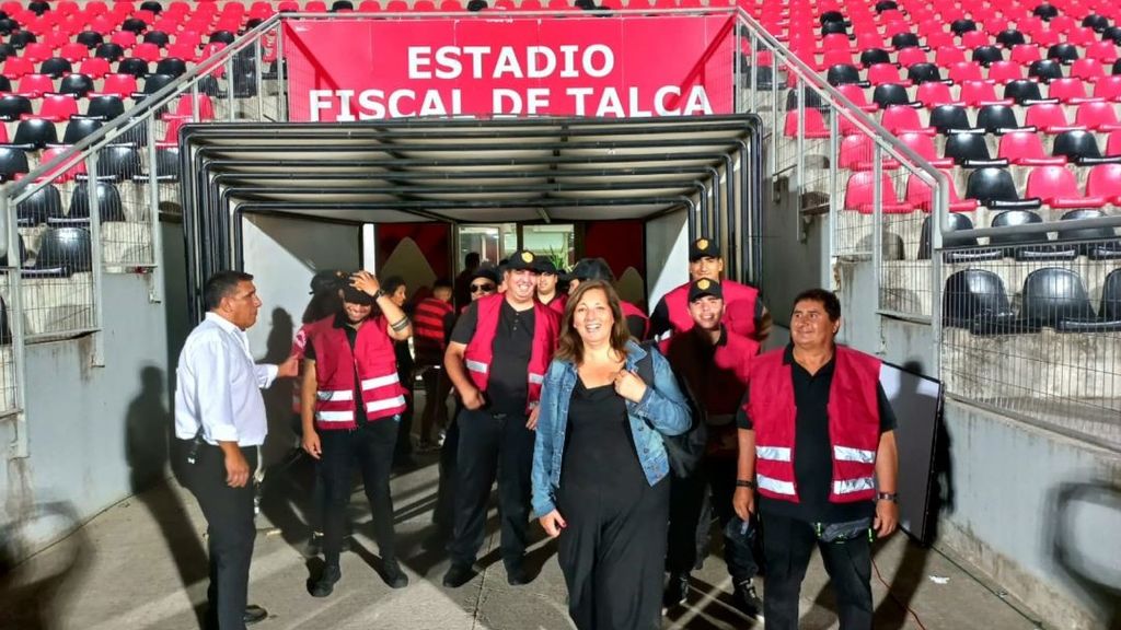 Senadora Vodanovic confía en que el estadio Fiscal de Talca sea sede del mundial sub 20 Senadora Vodanovic confía en que el estadio Fiscal de Talca sea sede del mundial sub 20