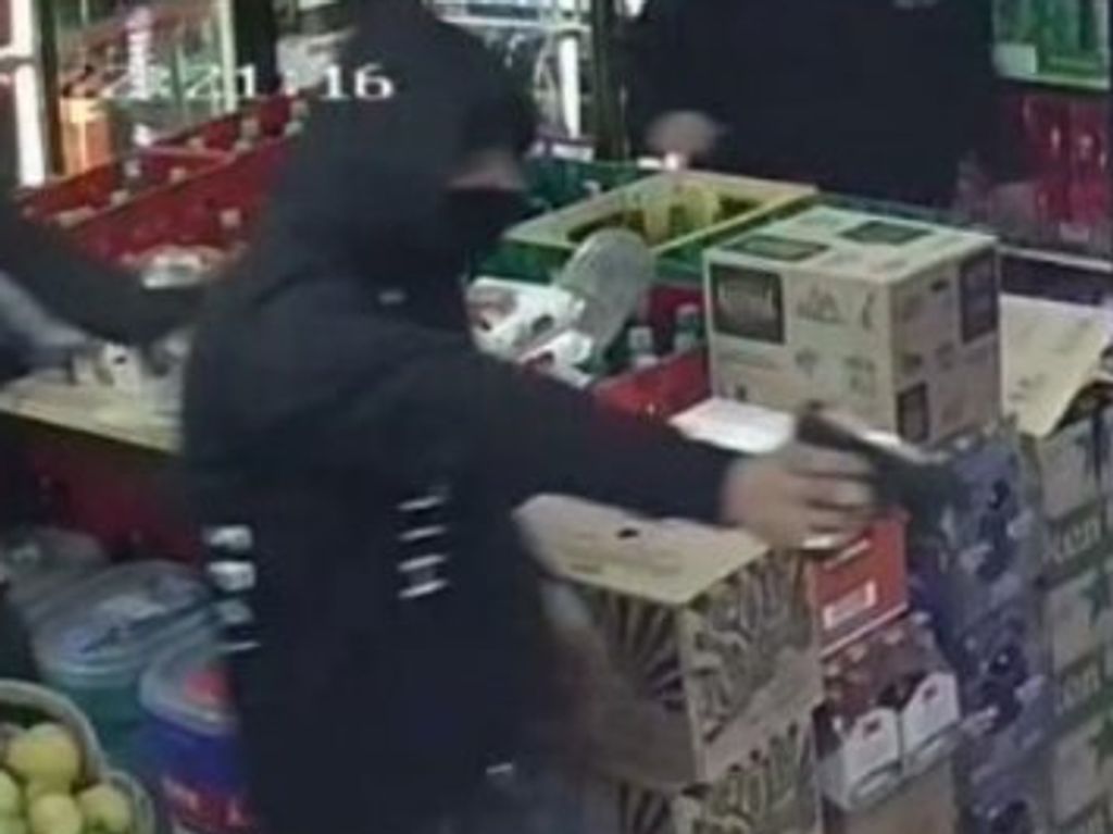 Líder de banda delictiva dedicada a encerronas y robos en la Región del Maule queda en prisión Líder de banda delictiva dedicada a encerronas y robos en la Región del Maule queda en prisión