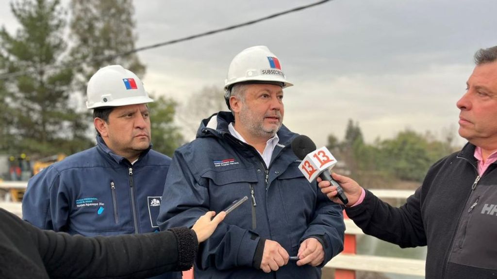 Subsecretario de Obras Públicas coordina acciones preventivas por nuevo Sistema Frontal Subsecretario de Obras Públicas coordina acciones preventivas por nuevo Sistema Frontal