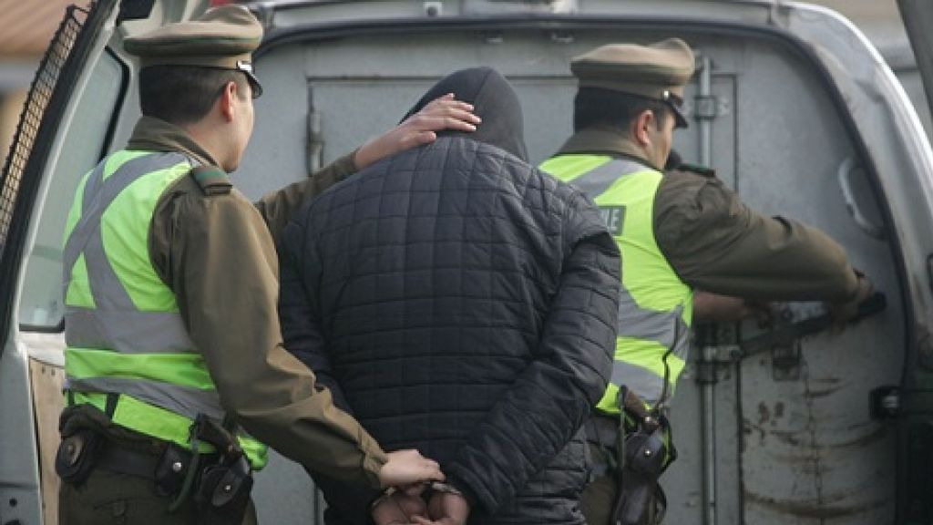 Carabineros detuvo a un sujeto por infracción a la Ley de drogas en Melozal Carabineros detuvo a un sujeto por infracción a la Ley de drogas en Melozal