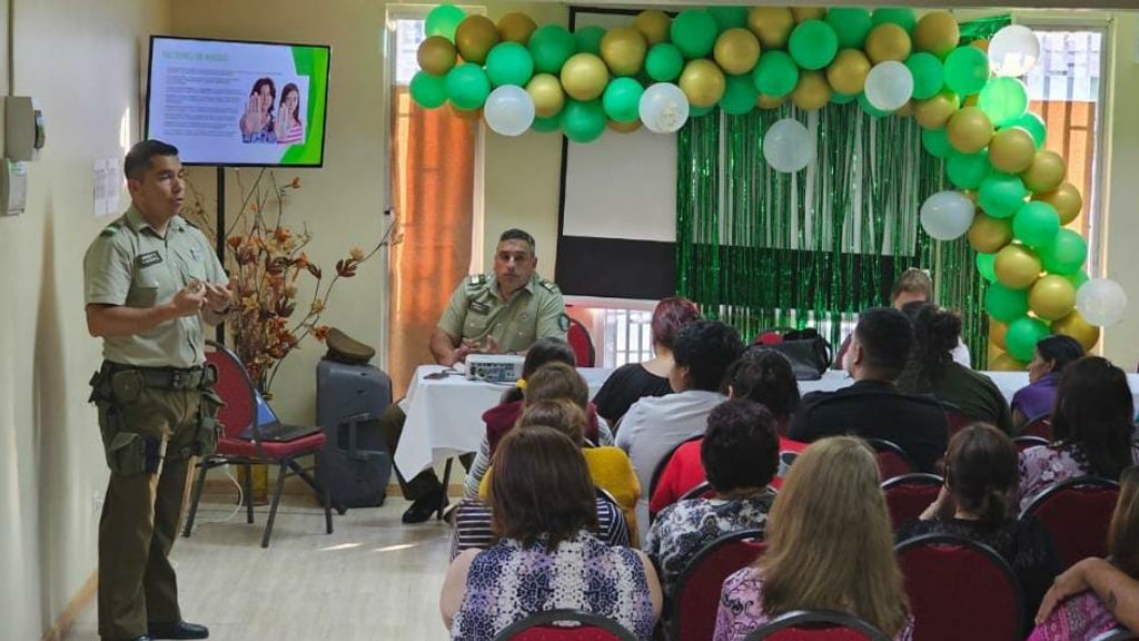 Carabineros reafirma el compromiso de la prevención de la violencia contra la mujer en Linares Carabineros reafirma el compromiso de la prevención de la violencia contra la mujer en Linares
