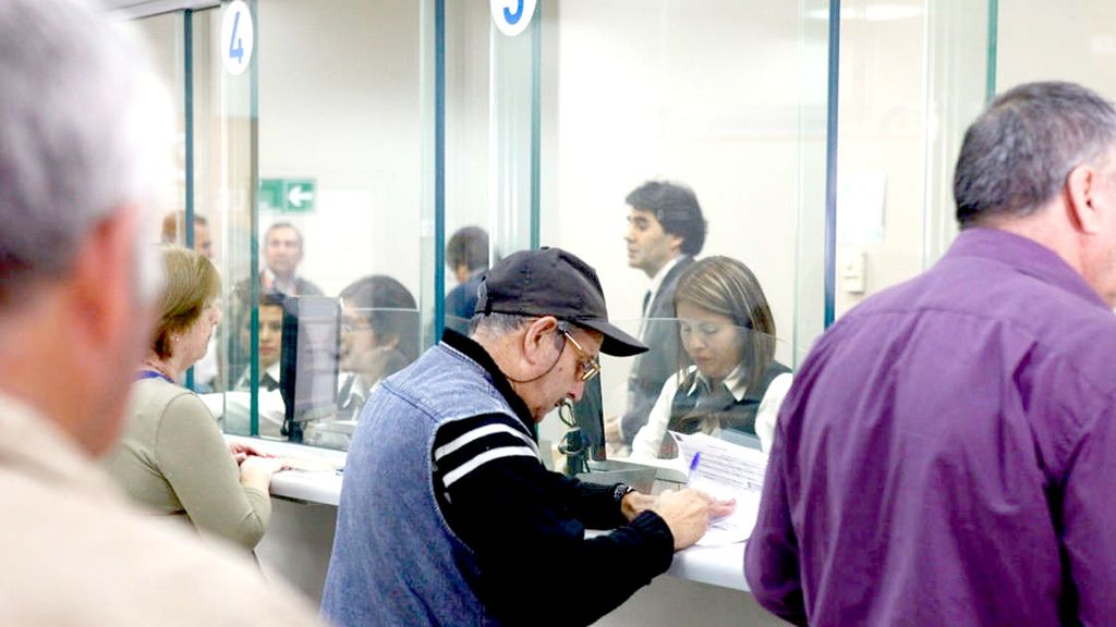 Más de 128 mil familias del Maule reciben el Aporte Familiar Permanente Más de 128 mil familias del Maule reciben el Aporte Familiar Permanente