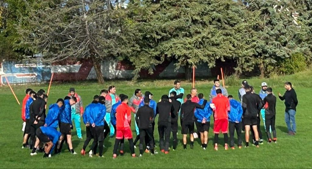 Deportes Linares enfrenta a San Antonio Unido Deportes Linares enfrenta a San Antonio Unido