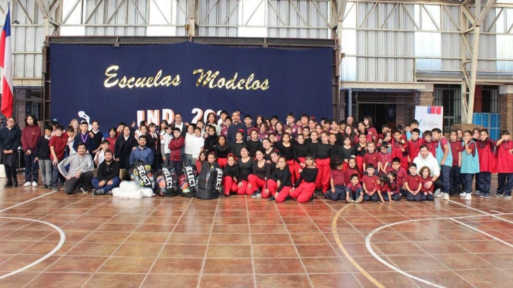 MINDEP e IND presentan el programa "Crecer en Movimiento" en Escuelas Modelos y Talleres Anuales MINDEP e IND presentan el programa "Crecer en Movimiento" en Escuelas Modelos y Talleres Anuales