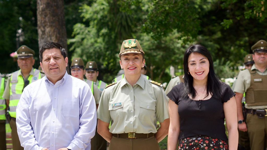 Gobierno Regional del Maule y Carabineros lanza "Plan Navidad Segura" Gobierno Regional del Maule y Carabineros lanza "Plan Navidad Segura"