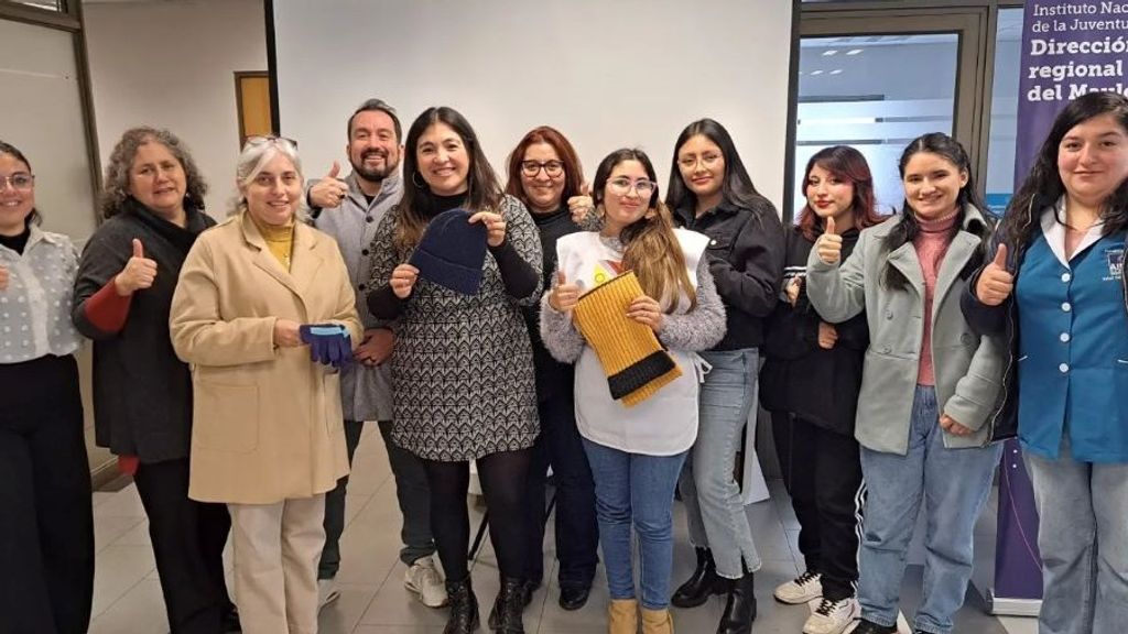 INJUV lanzó campaña solidaria en beneficio a personas en situación de calle INJUV lanzó campaña solidaria en beneficio a personas en situación de calle