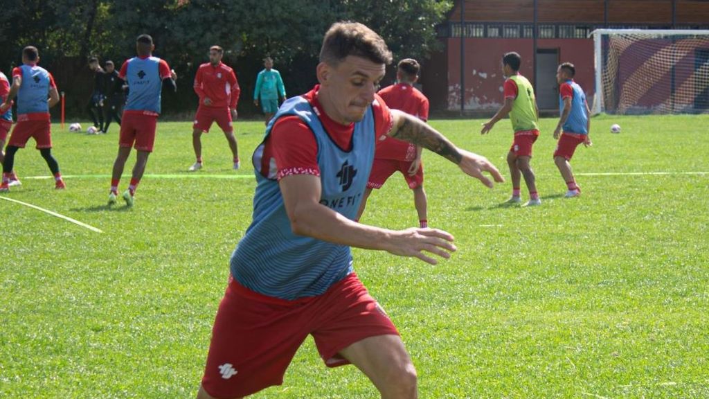 Deportes Linares enfrentará a Deportes Melipilla Deportes Linares enfrentará a Deportes Melipilla