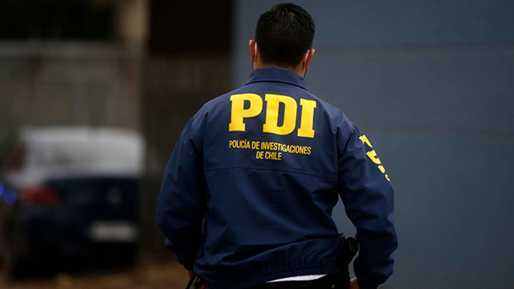 PDI incautó 8 millones de pesos de ropa falsificada en Linares PDI incautó 8 millones de pesos de ropa falsificada en Linares