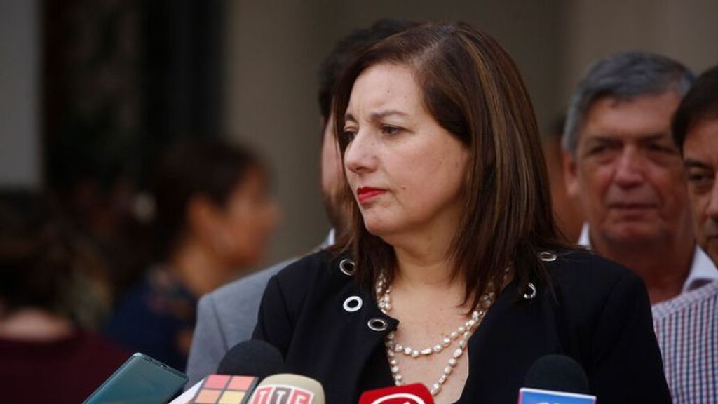 Senadora Vodanovic llama a apurar legislación para el levantamiento del secreto bancario Senadora Vodanovic llama a apurar legislación para el levantamiento del secreto bancario