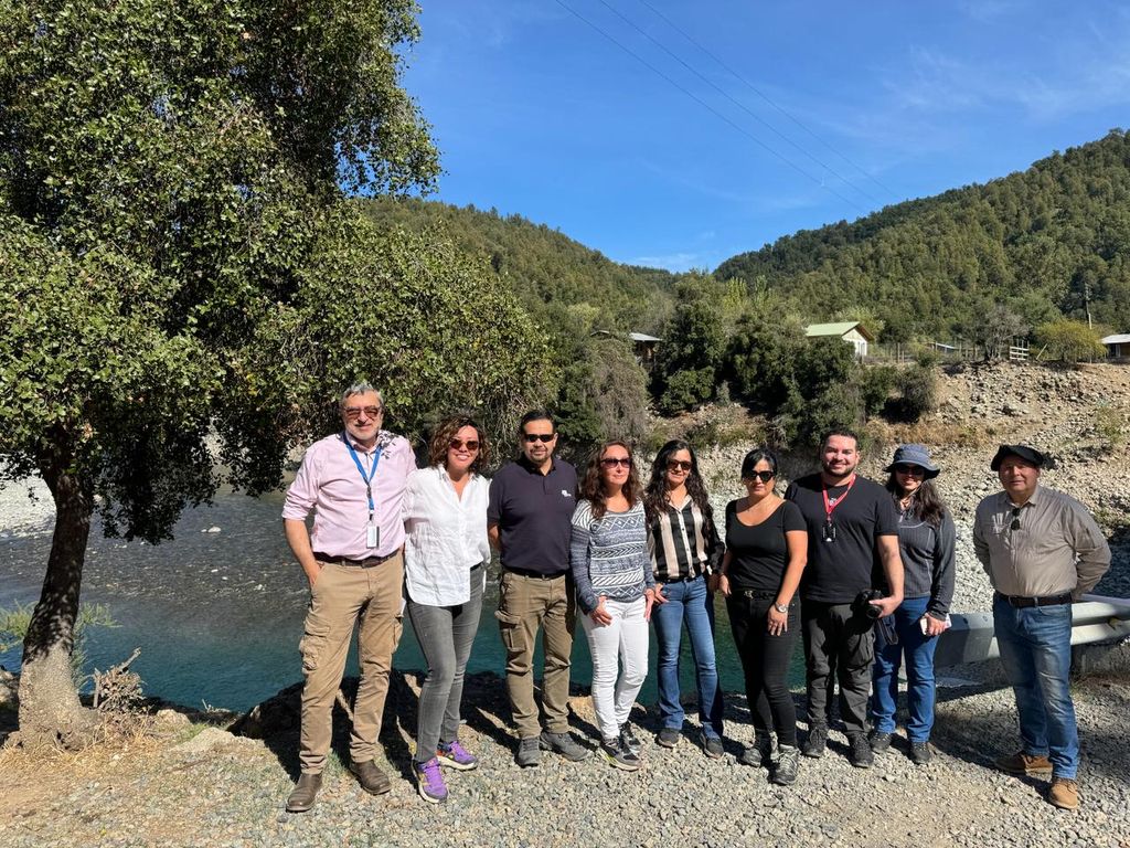 En terreno sesiona Comité Operativo de Administración del Santuario de la Naturaleza Cajón Río Achibueno En terreno sesiona Comité Operativo de Administración del Santuario de la Naturaleza Cajón Río Achibueno
