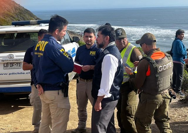 Búsqueda de persona desaparecida en la costa Búsqueda de persona desaparecida en la costa