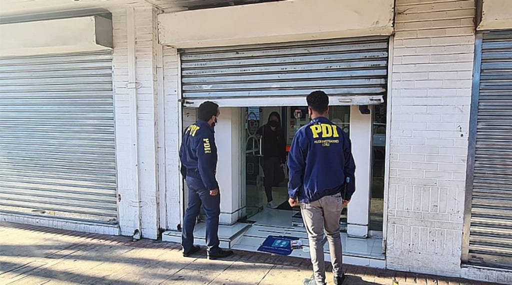 PDI realiza las primeras diligencias por robo en Parral PDI realiza las primeras diligencias por robo en Parral