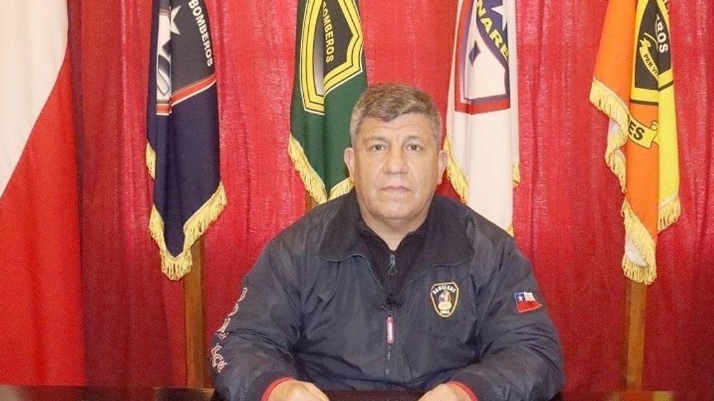 Superintendente del Cuerpo de Bomberos de Linares renuncia a su cargo Superintendente del Cuerpo de Bomberos de Linares renuncia a su cargo