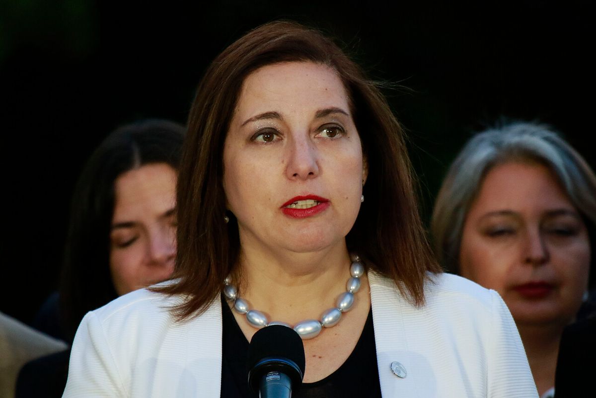 Senadora Vodanovic propone ley para proteger derechos gremiales de fiscales del Ministerio Público