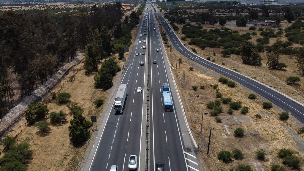 MOP activa plan de contingencia en carreteras para fin de semana largo de Semana Santa ante salida de más de 412 mil vehículos MOP activa plan de contingencia en carreteras para fin de semana largo de Semana Santa ante salida de más de 412 mil vehículos