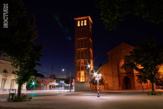Plaza de Linares, Noche Plaza de Linares, Noche