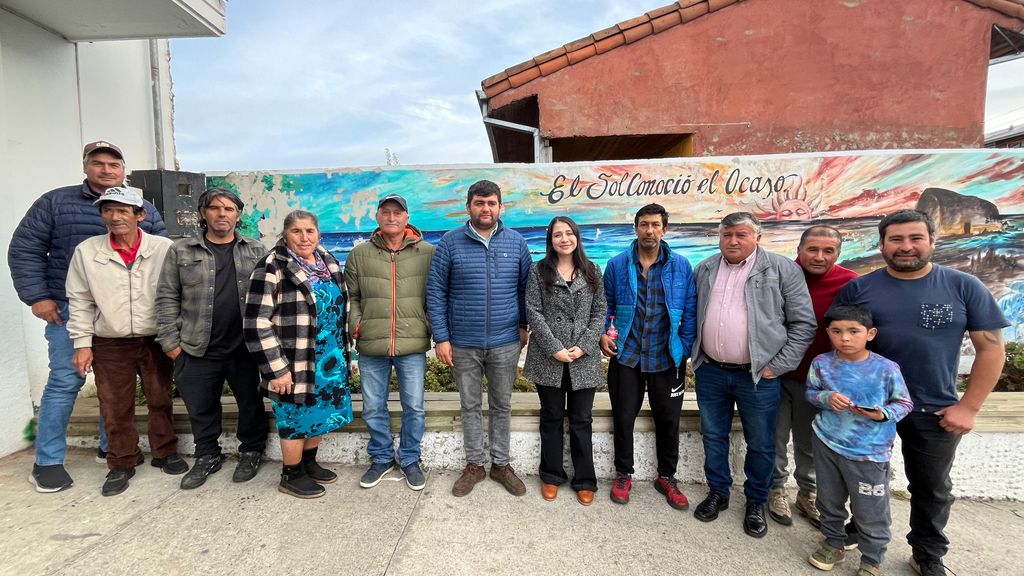 Diputada Veloso se reunió con pescadores artesanales del Maule para ingresar indicaciones a la nueva ley de pesca Diputada Veloso se reunió con pescadores artesanales del Maule para ingresar indicaciones a la nueva ley de pesca