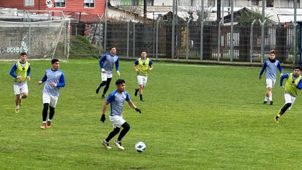 Deportes Linares enfrenta a Trasandino de Los Andes Deportes Linares enfrenta a Trasandino de Los Andes