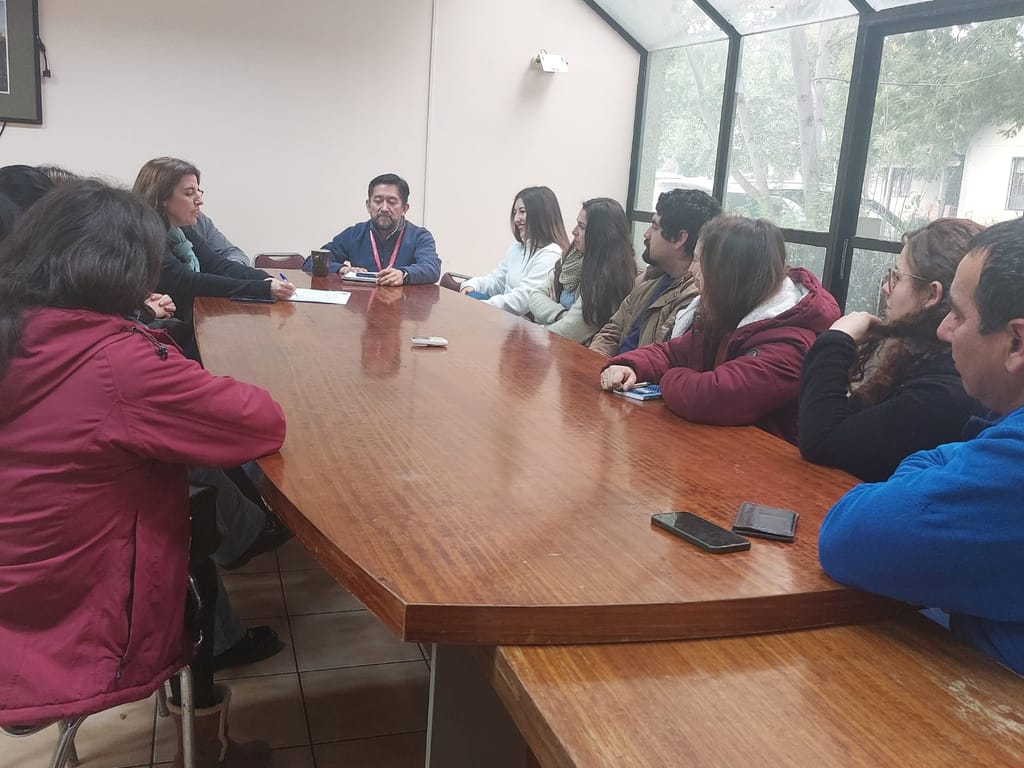 Apoderadas denuncian malos tratos por parte de funcionaria de educación en Panimávida Apoderadas denuncian malos tratos por parte de funcionaria de educación en Panimávida