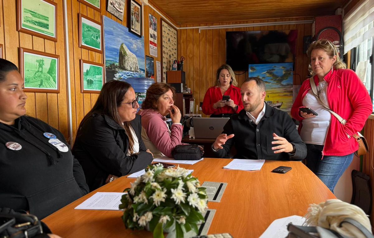 Refuerzo de ley de seguridad pesquera Refuerzo de ley de seguridad pesquera