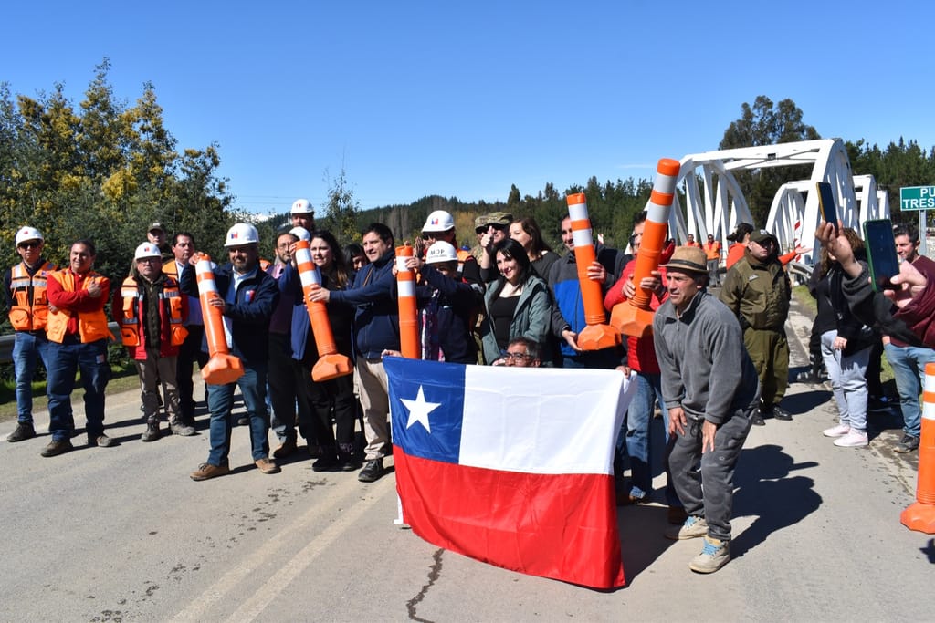 Gobernadora Regional del Maule destacó habilitación del Puente Tres Arcos Gobernadora Regional del Maule destacó habilitación del Puente Tres Arcos