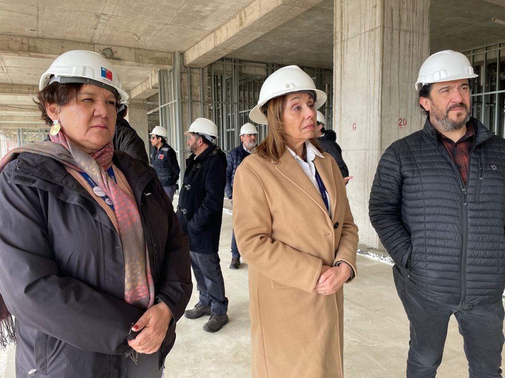 contralora hospital linares contralora hospital linares