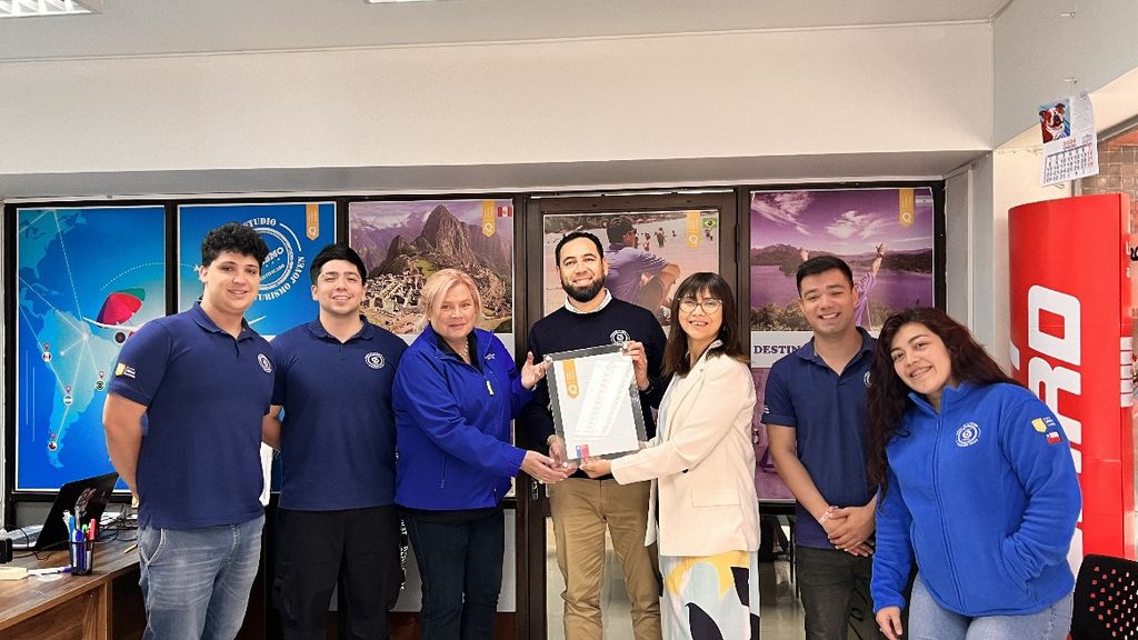 Operador turístico de Curicó TJ Excursiones recibe Sello Q de Calidad Turística de SERNATUR Operador turístico de Curicó TJ Excursiones recibe Sello Q de Calidad Turística de SERNATUR