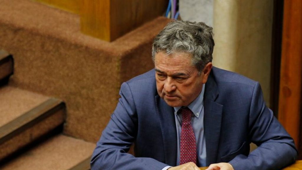 Presidente del Senado, Juan Antonio Coloma: “Hay que afinar los diagnósticos en seguridad y economía para llegar a buenos acuerdos” Presidente del Senado, Juan Antonio Coloma: “Hay que afinar los diagnósticos en seguridad y economía para llegar a buenos acuerdos”