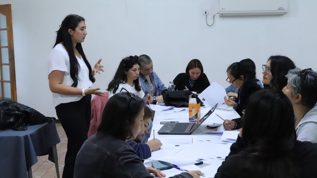 Mujeres de "Jefas de Hogar" de Longaví postulan a fondos gubernamentales Mujeres de "Jefas de Hogar" de Longaví postulan a fondos gubernamentales